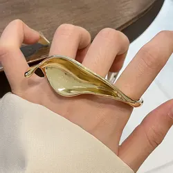 Exaggerated Irregular Leaf Shaped Metal Ring Punk Vintage Large Open Jewelry for Women 2024 Luxury Design New Year Gift
