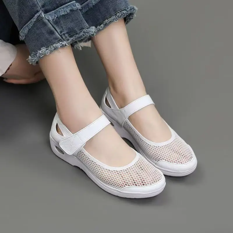المرأة الصيف جديد جلد شبكة الهواء خففت حذاء كاجوال لينة وحيد عدم الانزلاق تنفس الفيلكرو أحذية عمل أحذية ممرضة خفيفة