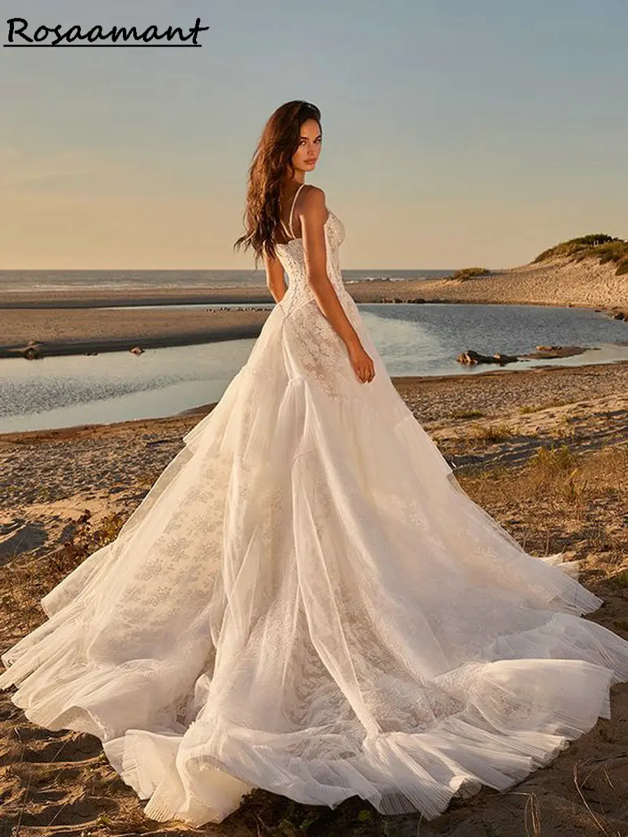 Vestidos de novia de corte en A con volantes y tirantes finos de pueblo, apliques sin mangas de encaje, vestidos de novia personalizados de estilo bohemio