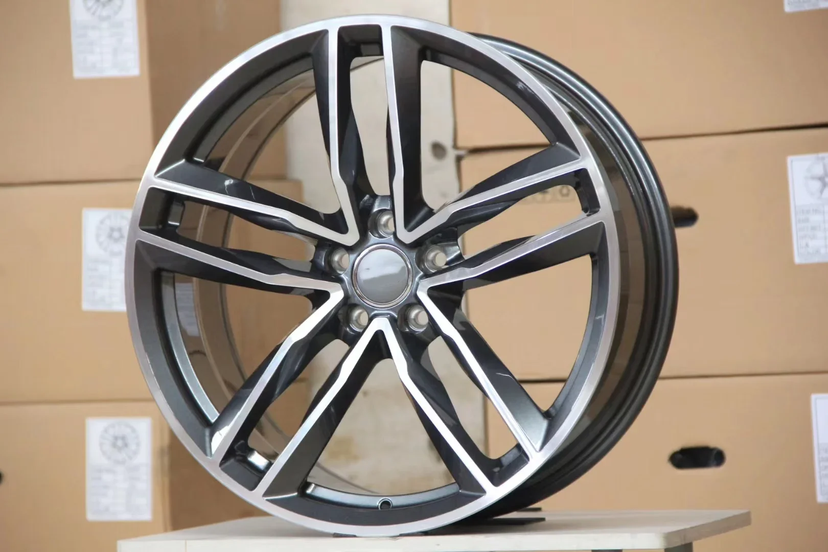 In Stock 17 18 19 Inch Cast Wheels with Black Machine Face 5x114.3 Passenger Car Tires Five Spoke Design for  A4 A6 A8