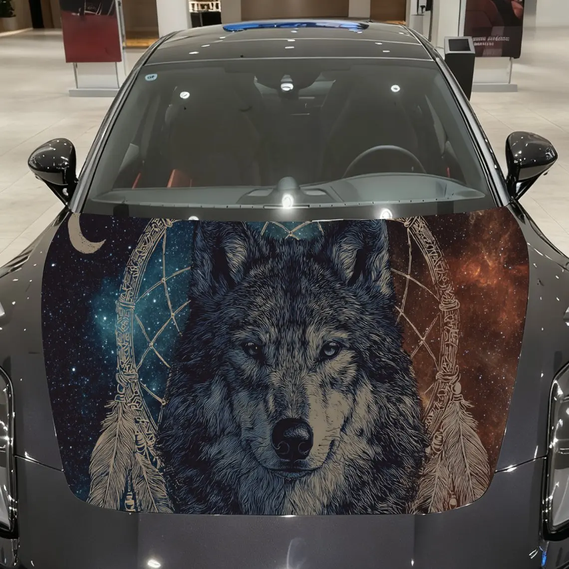 Autocollants de voiture un loup dans une scène cosmique bicolore à gros plan avec des détails de plumes complexes, des éléments célestes et visuel fascinant