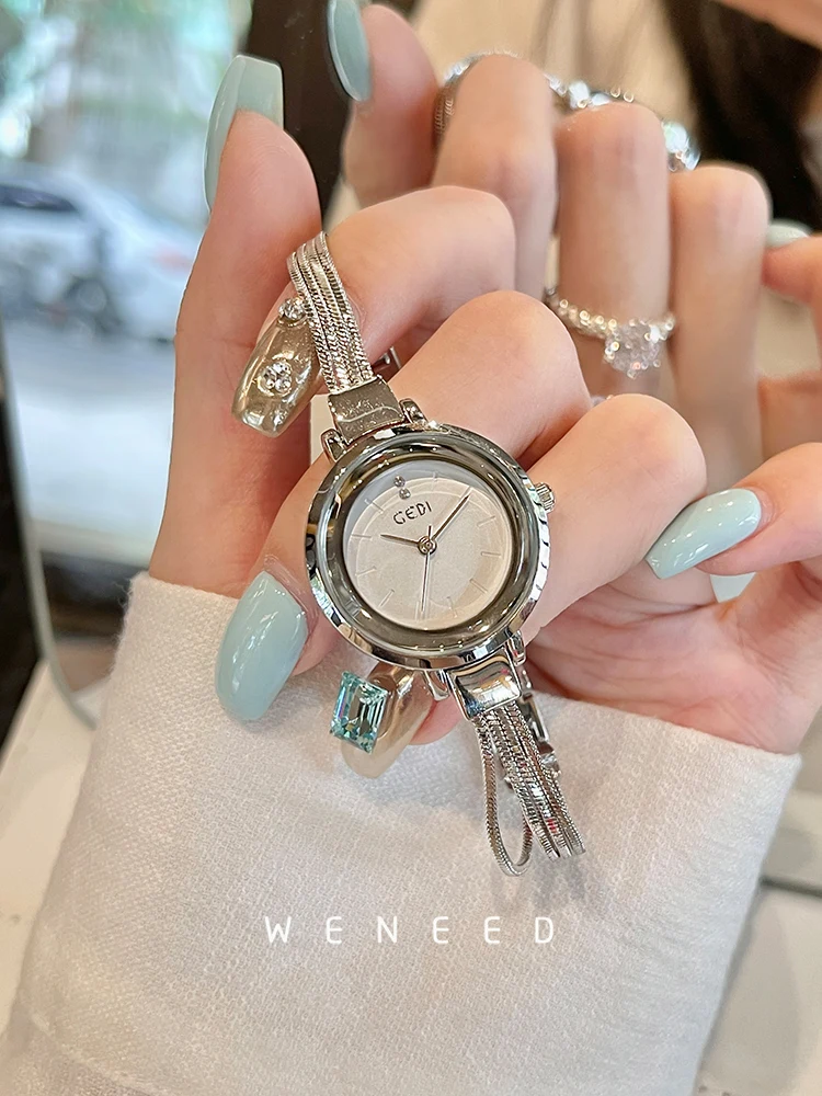 

Women's watch student exquisite and compact 2025 new simple fashion ladies bracelet style women's watch women's accessories