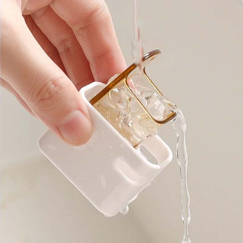 2Pcs Wall Mount Dustproof Toothbrush Storage Spare Organizer Flip Top Plastic Bathroom Fixture Supplies
