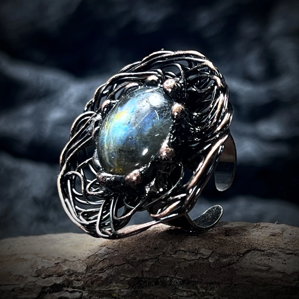 Women's Bohemian Woven Ring, Natural Labradorite Stone, Artistic Irregular Healing Crystal Jewelry Perfect for Party Daily Wear