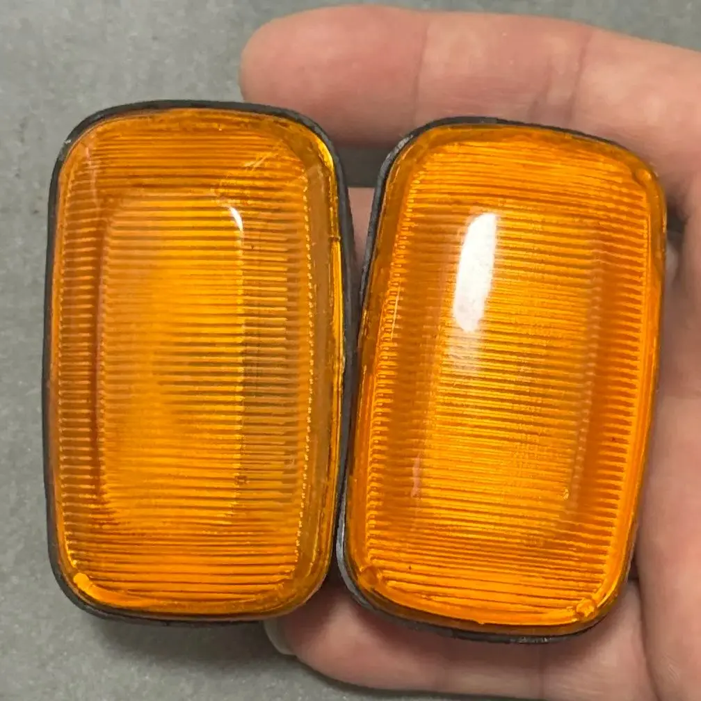 

2pcs For Toyota Land Cruiser 4500/4700 LC80 LC100 LC95 Fender Lights Turn Signals