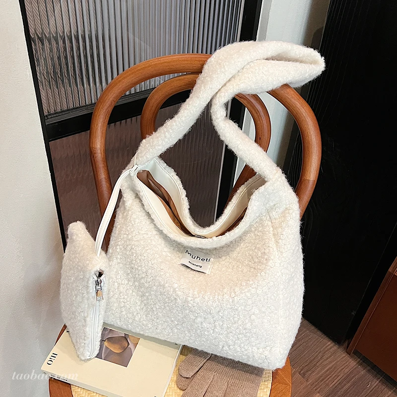 Women's Lamb Wool H… - image