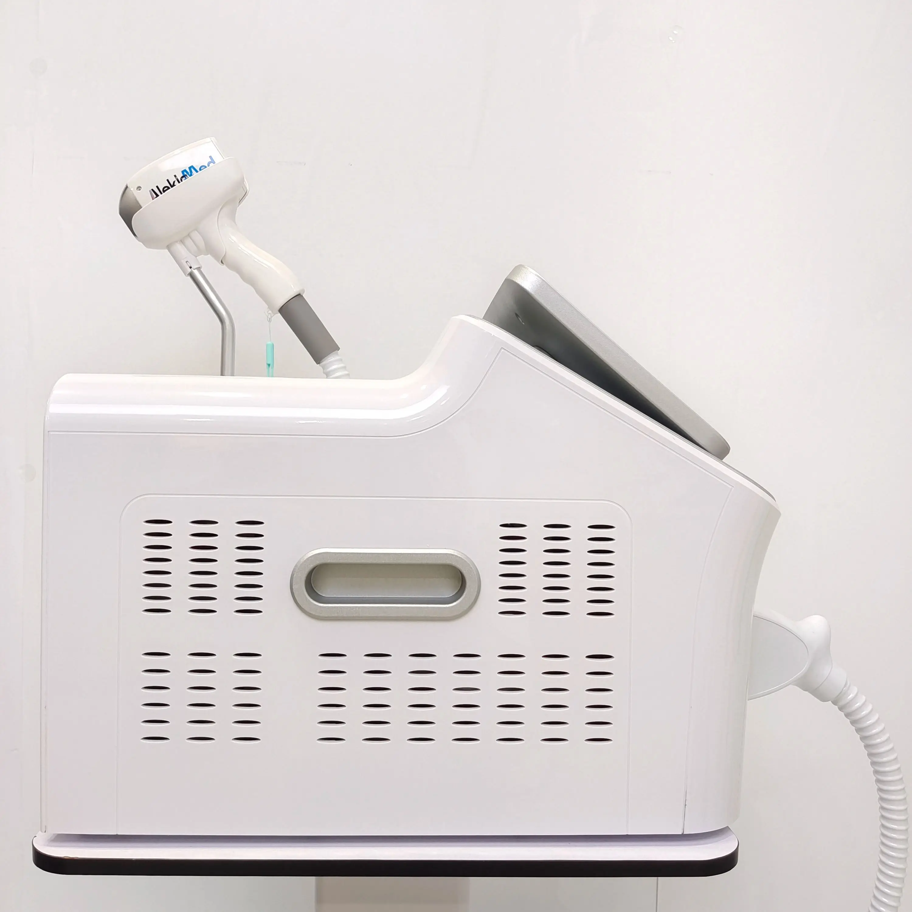 11.11 بيع 2026 4000 واط سوبرانو ديود آيس تيتانيوم آلة إزالة الشعر بالليزر مع 4 أطوال موجية جهاز إزالة الشعر الكسندريت