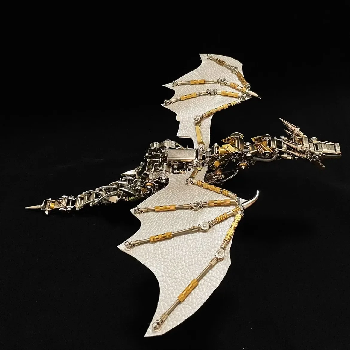 Decorazione regalo per festival di giocattoli fai da te fatti a mano modello di drago tridimensionale meccanico di assemblaggio in metallo ad alta difficoltà per il fidanzato