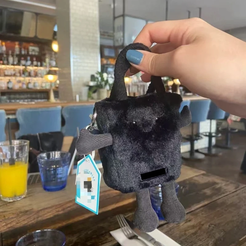Bolso de felpa de elfo esponjoso limitado, llavero cruzado sin restock, muñeca suave Kawaii, regalo para niñas, tendencia coleccionable