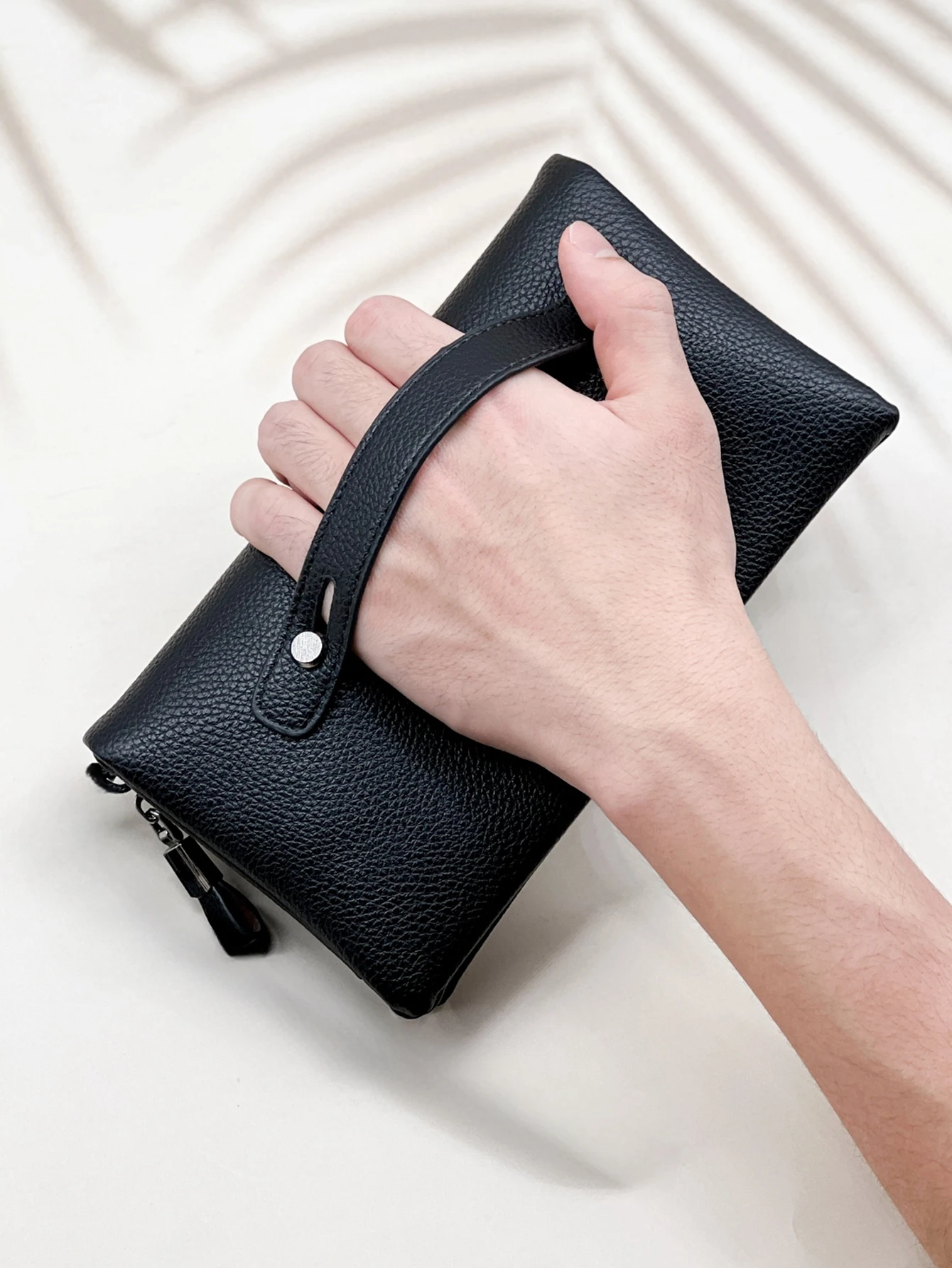 Casual Retro Commuter Clutch Bag Fashion Business Portable Large Capacity Multifunctional Travel Tote Handbag Cell Phone Bag