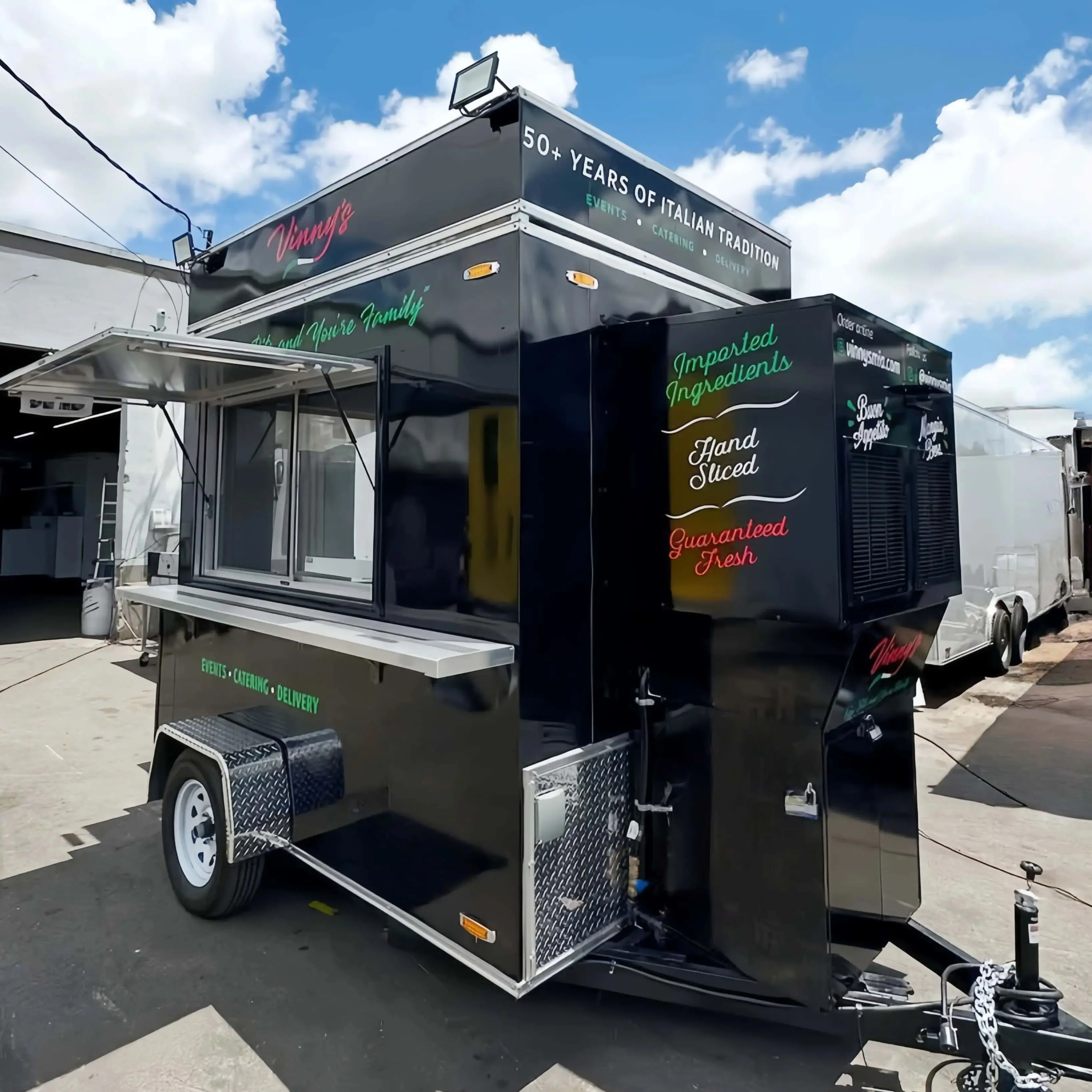 

Food Truck Trailer with Full Kitchen Customzied Food Truck Mobile Business High Quality Square Food Cart