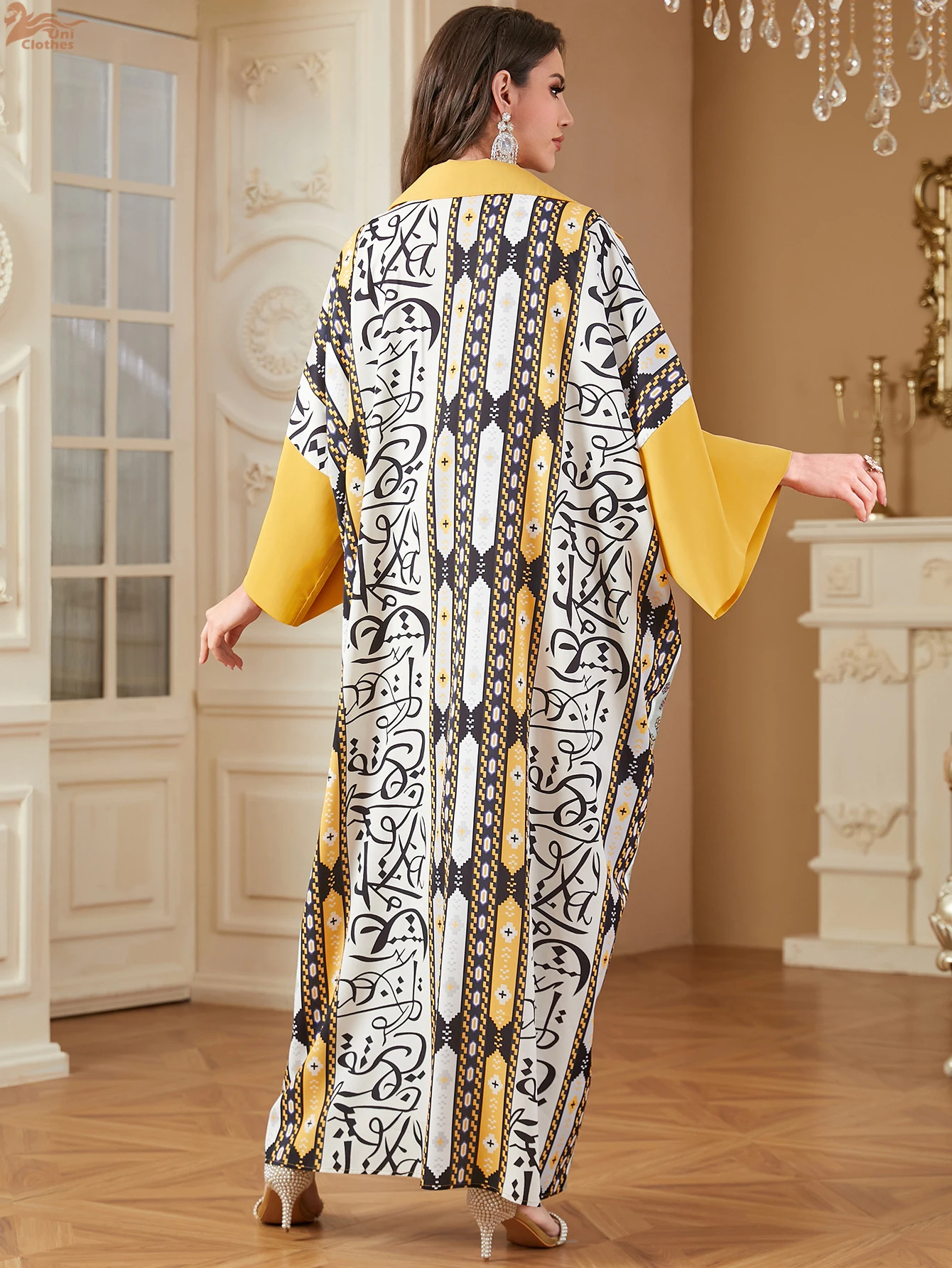 

New Fashion Dubai Batwing Sleeve Maxi Dresses Morocco Printing Abayas V-Neck Kaftan Stylish Long Arab Dress Woman