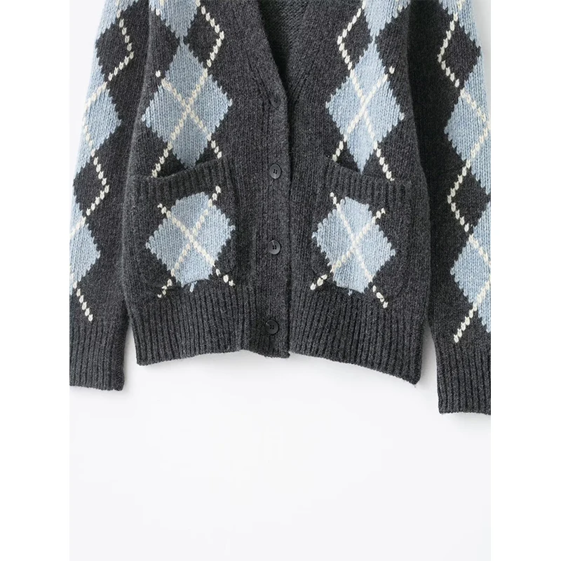 Dames Trui Herfst 2025, Nieuwe Mode Rechte V-hals Elegante Diamant Plaid Warme Jonge Dames Trui Chic Straat Vest