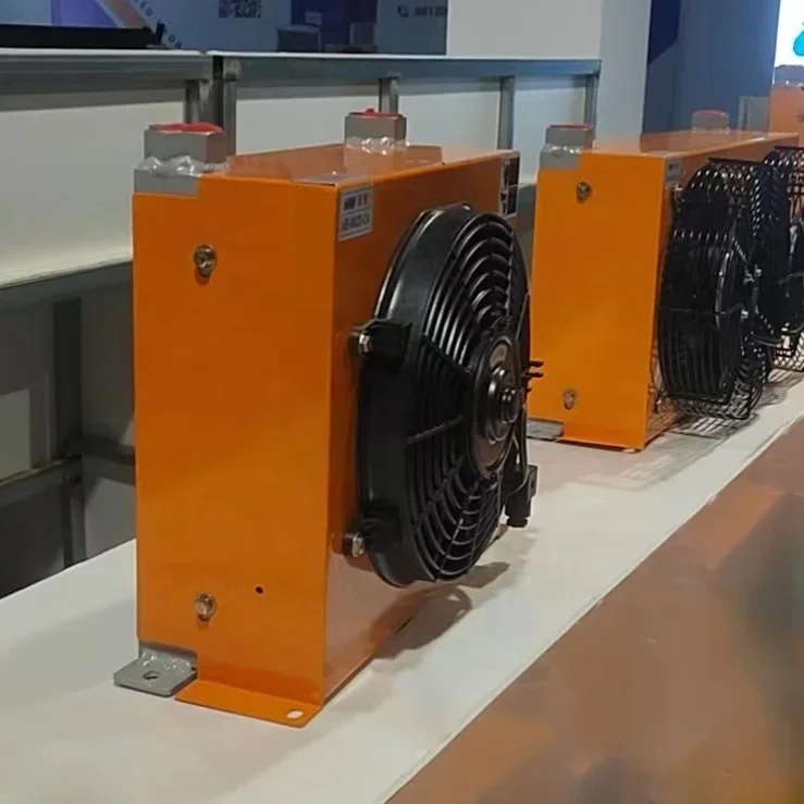 100L مبرد الزيت الهيدروليكي المبرد مبادل حراري AH1012T 24 فولت 12 فولت تيار مستمر RTS 7KW قدرة التبريد