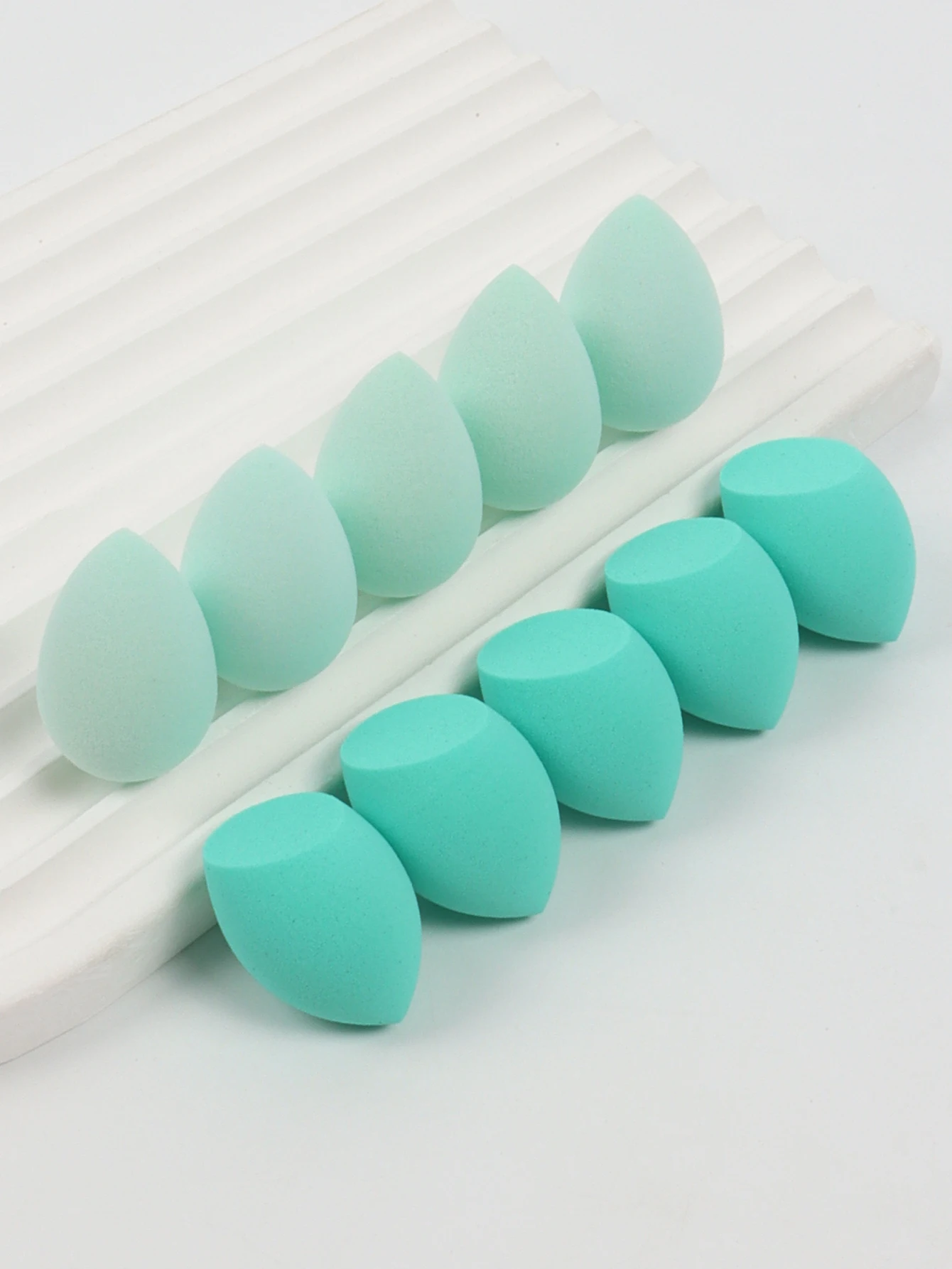 10 Mini Makeup Sponges (Egg Egg). Foundation Blend Beauty Sponge, Liquid, Cream & Powder Flawless, Multicolor Makeup Sponge, Lat