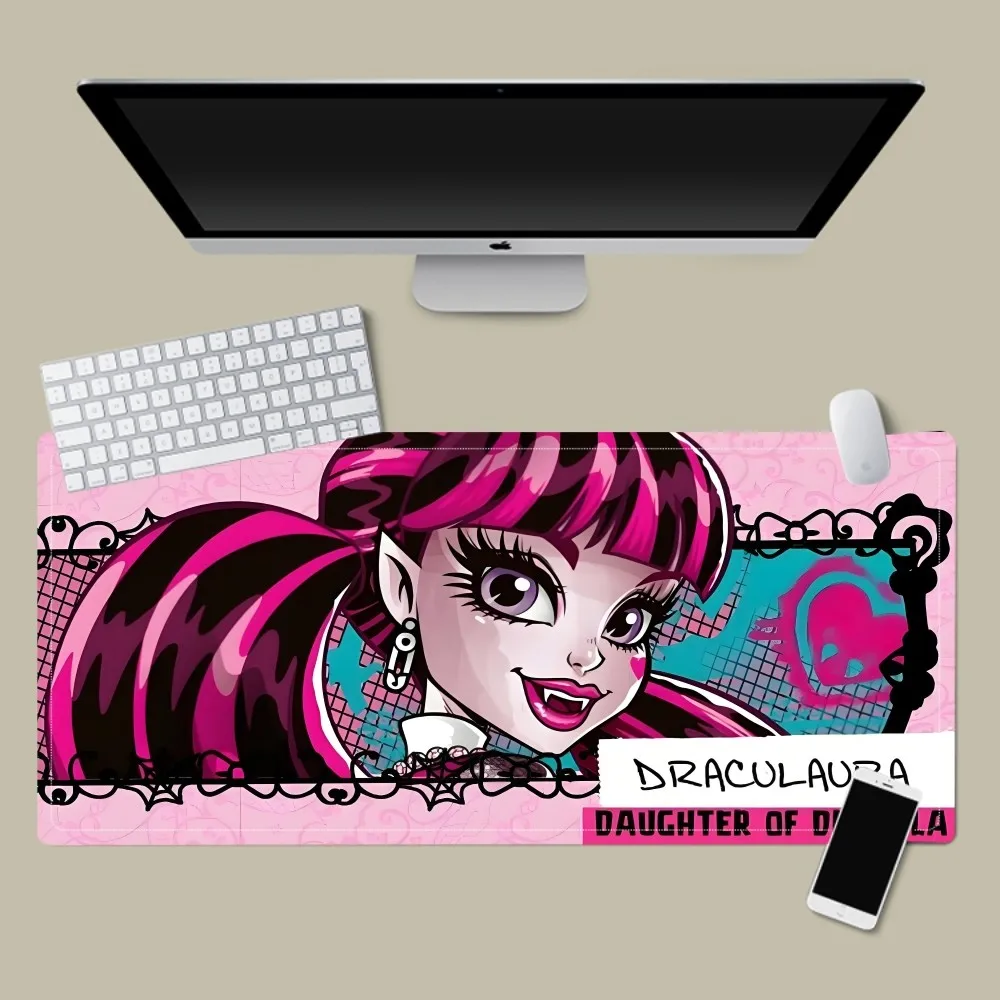 M-Monster High D-Draculaura Mouse Pad Laptop Gaming Accessories Mousepad Large Desk Mat Computer Gamer Keyboard Rug Carpet