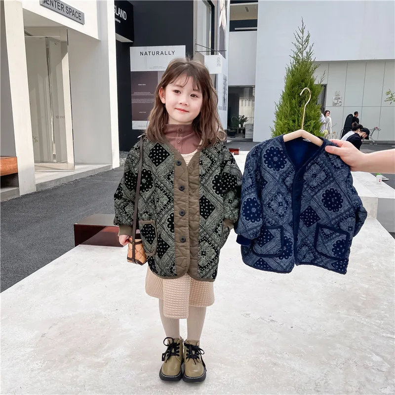 Children Clothing 2022 Autumn Winter New Fashionable Korean Style Girls Vintage Striped Velvet Full Print Jacket Cotton Jacket