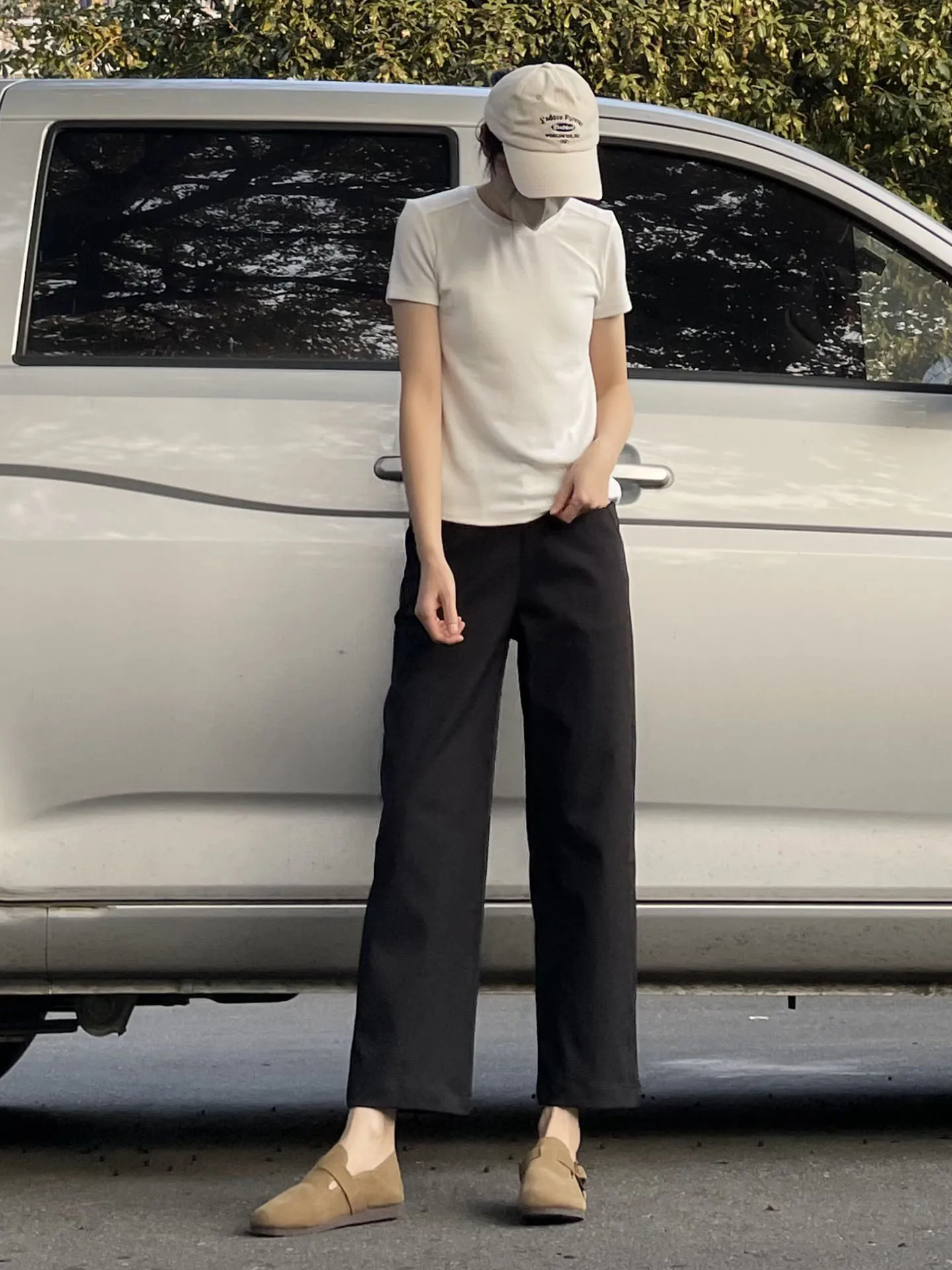 블랙 캐주얼 스트레이트 레그 팬츠 통근 스타일 여성 루즈핏 밴딩 허리 9부 기장 봄 신상