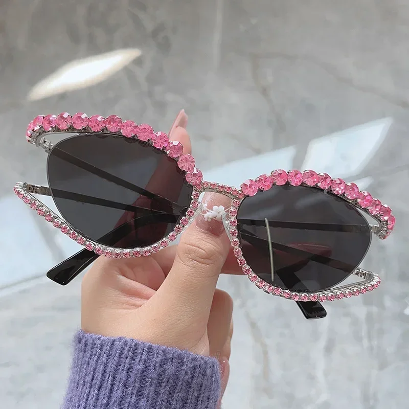 2024 Latest Diamond Sunglasses Ladies Brand Designer Cat Eye Party Ladies Glasses Rhinestone Season Travel Decoration Eyewear