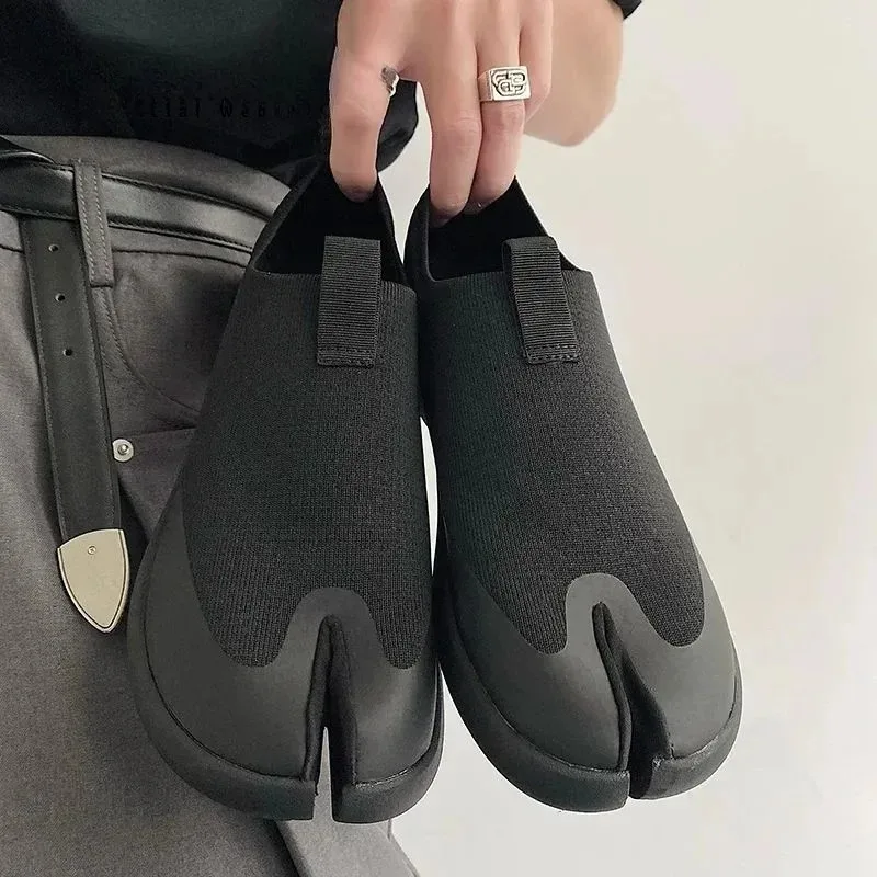 

Fashion Lovers Shoes Japanese Style Splitting Toes Casual Shoes High End Soft Sneakers for Woman Designer Shoes Zapatos De Mujer