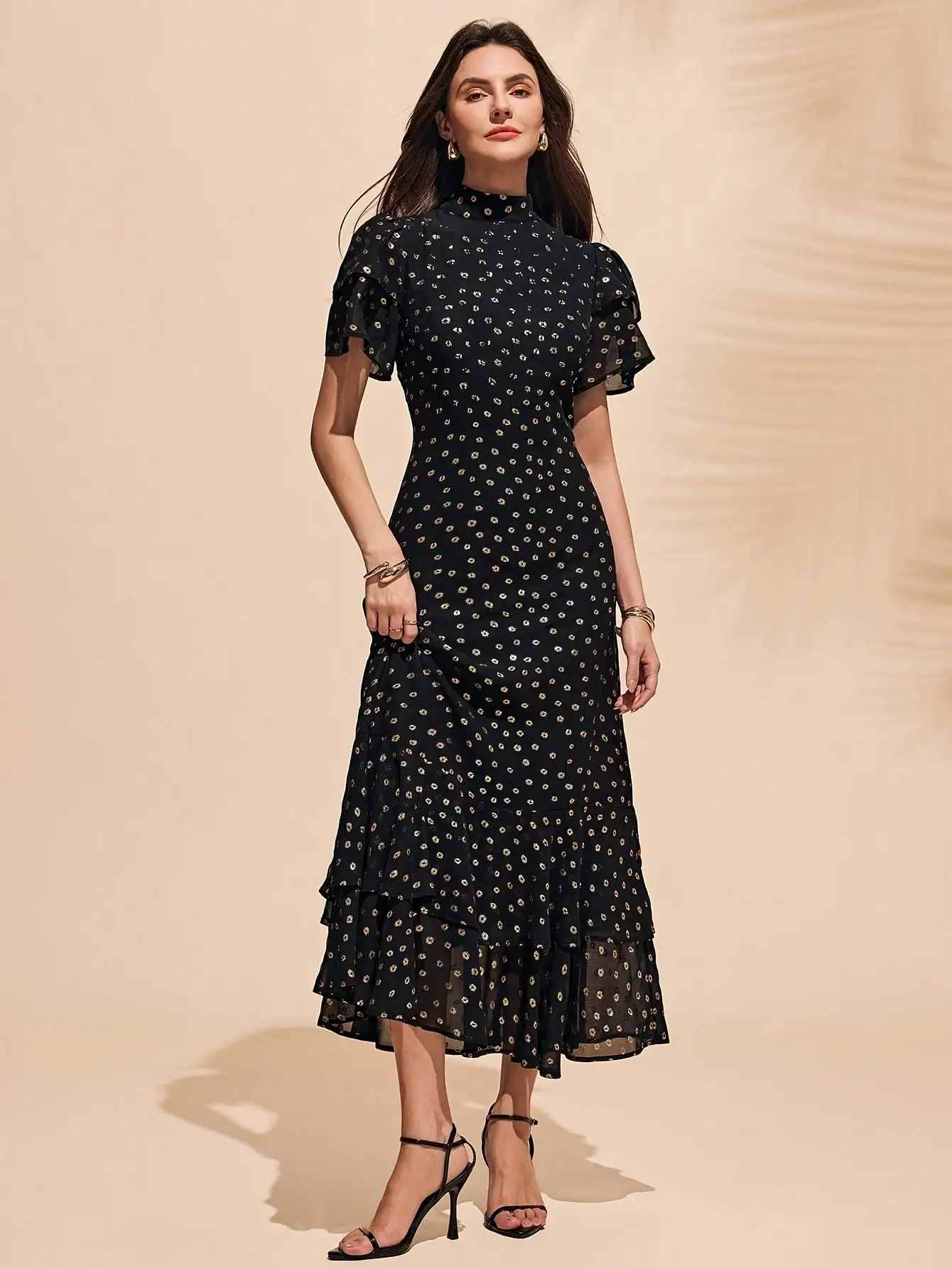 Elegant Ladies Gold Embossed Chiffon Dress Sophisticated Women's Fashion Casual Maxi Skirt with Pockets view 4