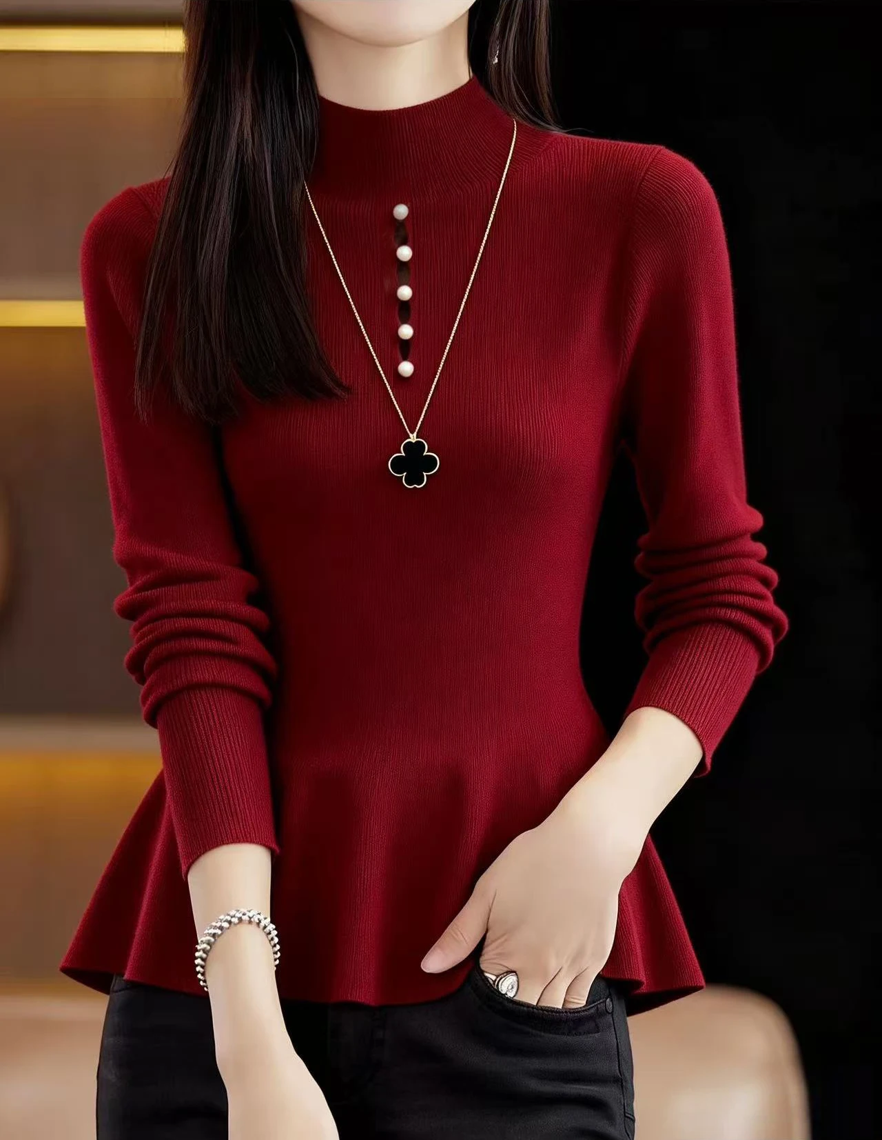 

Новогоднее красное корейское платье-свитер для женщин: новое, элегантное, стройнящее