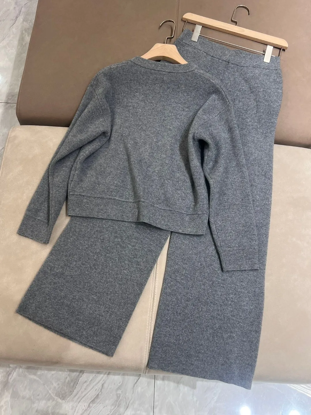 Casual elegant cashmere wool knitted pant suit