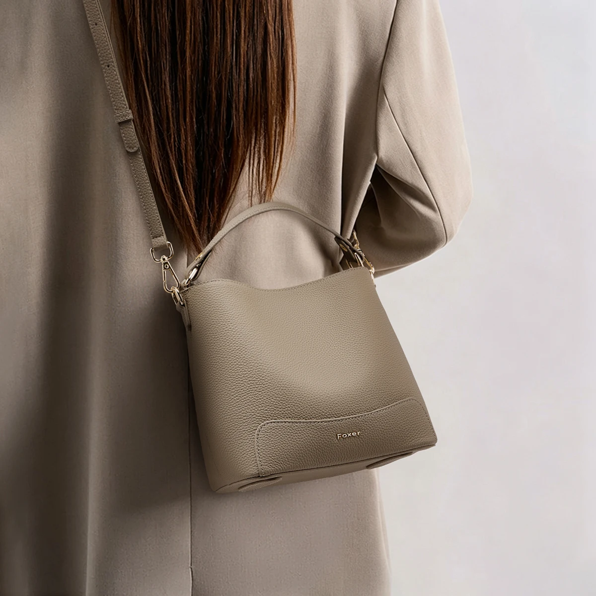 FOXER Women Bucket Bag Genuine Leather Top Handle Handbag Large Capacity Ladies Crossbody Bag Commuter Female Shoulder Purse