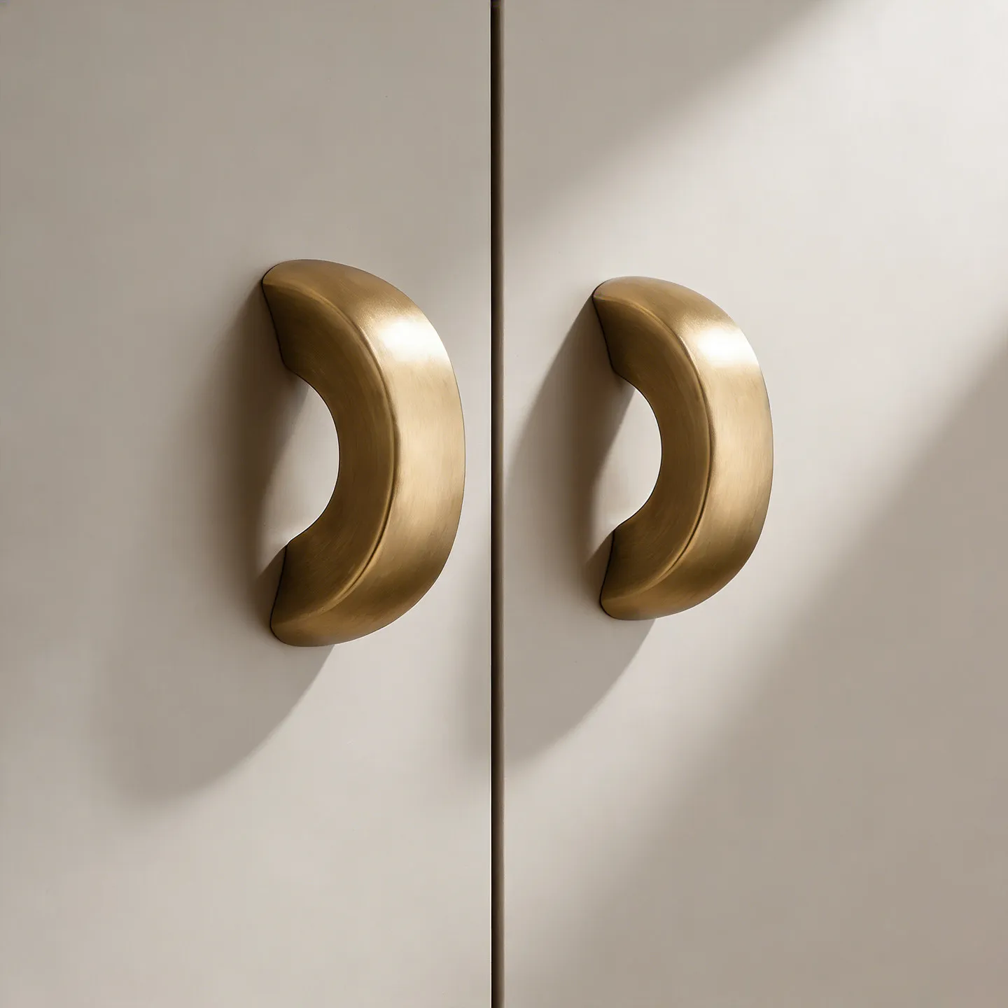 Minimalist Semicircle Half Moon Cabinet Pulls Shiny Drawer Knobs Wardrobe Door Handles for Dresser Fine Home Decoration