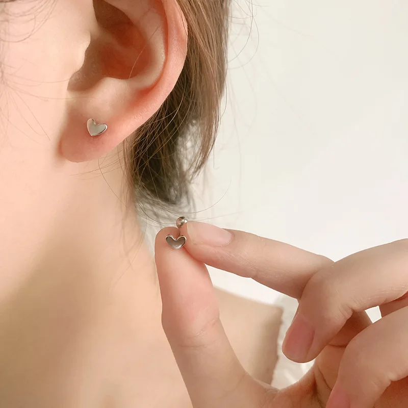 Tiny Minimalist Gold and Silver Color Star Moon Stud Earrings for Women Student Korean Fashion Hypoallergenic Jewelry Gift 2024