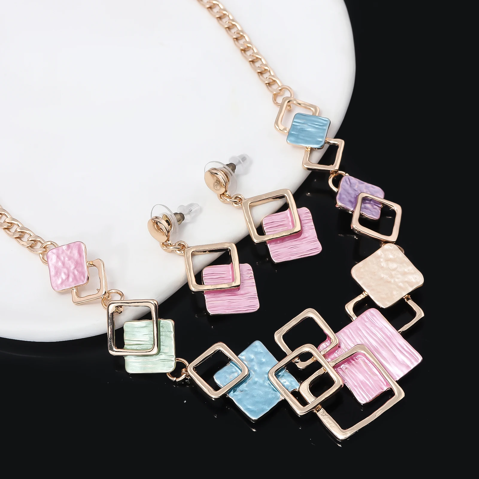 Geometric Enamel Square Layered Necklaces Earring Womens Chokers Christmas Gift  Elegant Aesthetic Necklaces for Women Jewelry