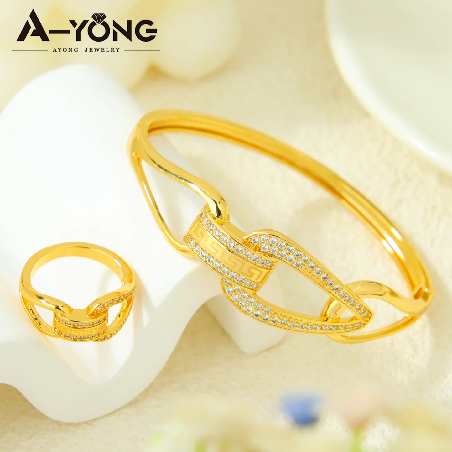 Dubai Mode Zirkonia Schmuckset 21k Vergoldet Monaco Mode Hip-Hop Offene Armreifen Ring Arabische Damen Event Party Schmuckstücke – Detail 3