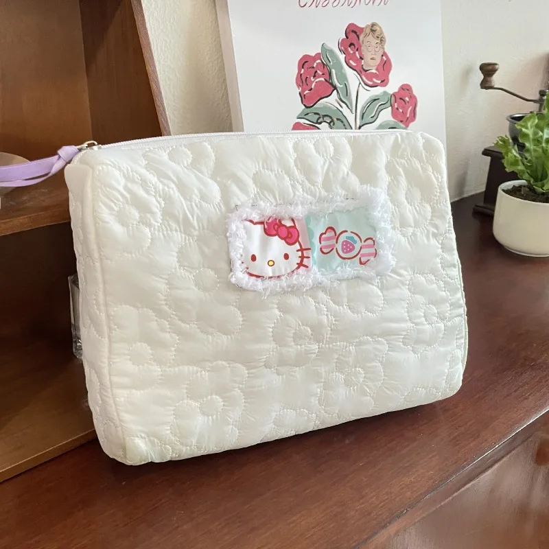 

Hello Kitty Makeup Bag Cute Cartoon Quilted Flowers Women Accessories Handheld Storage Large Capacity Kawaii Girl Gift Wholesale