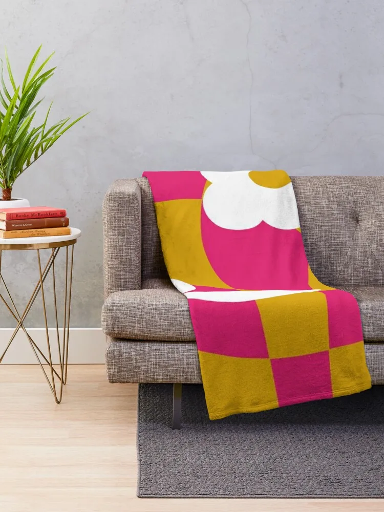 Abstract Vintage 70s Warped Checkered Pattern in Pink and Mutard Throw Blanket Loose cosplay anime Blankets