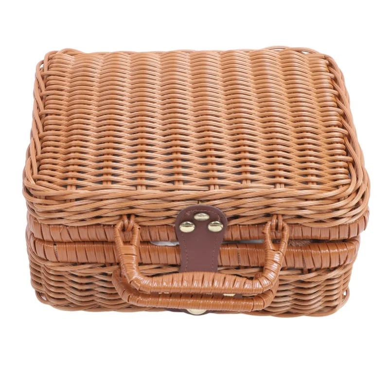 Baby Shower Gifts Basket Including Clothes Cute Doll Wooden Rattle Toy Funny Bibs Socks Greeting Card Newborn Baby Gifts Set