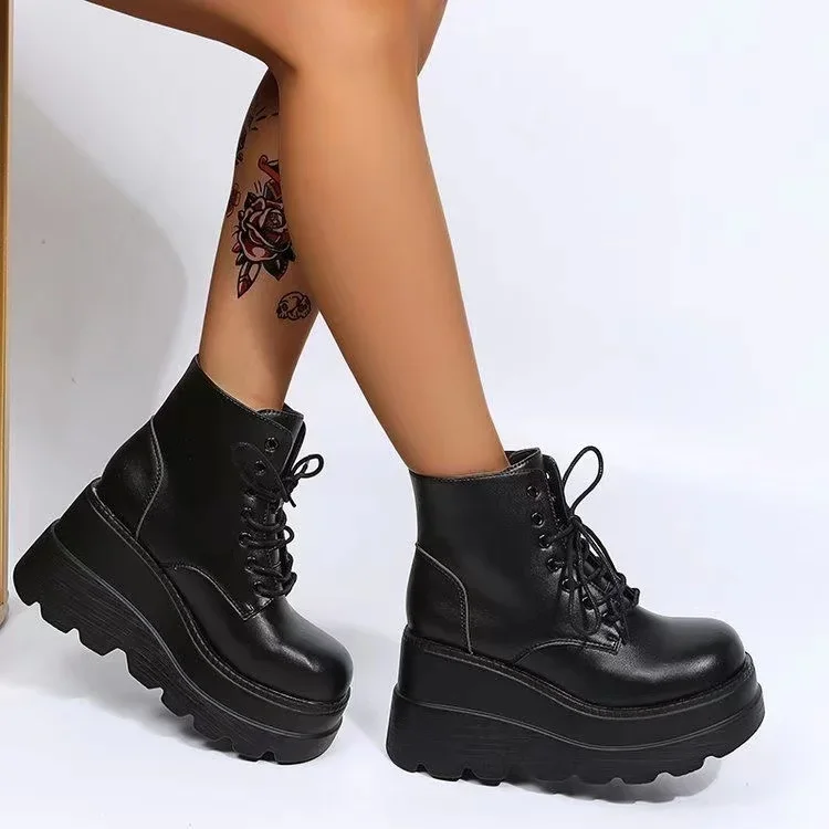 2025 Autumn/Winter New European and American High cut Thick Bottom Slope Heel Strap Large Short Boots for Women