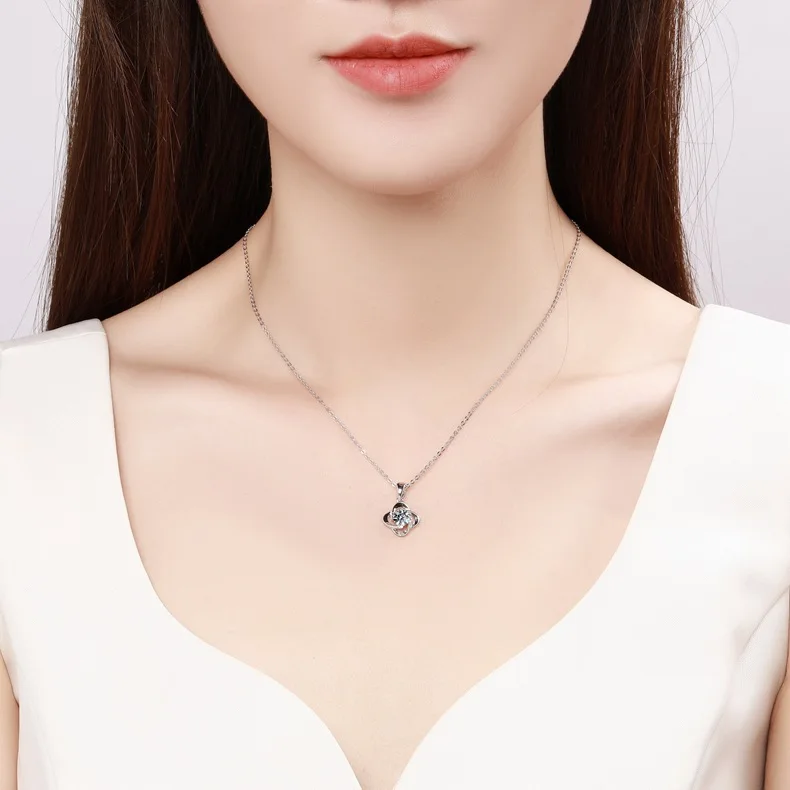 Fashion Necklace Pendant Women's 2CT Moissanite PT950 Platinum - Luxury pendant, layered shine, for friends gatherings