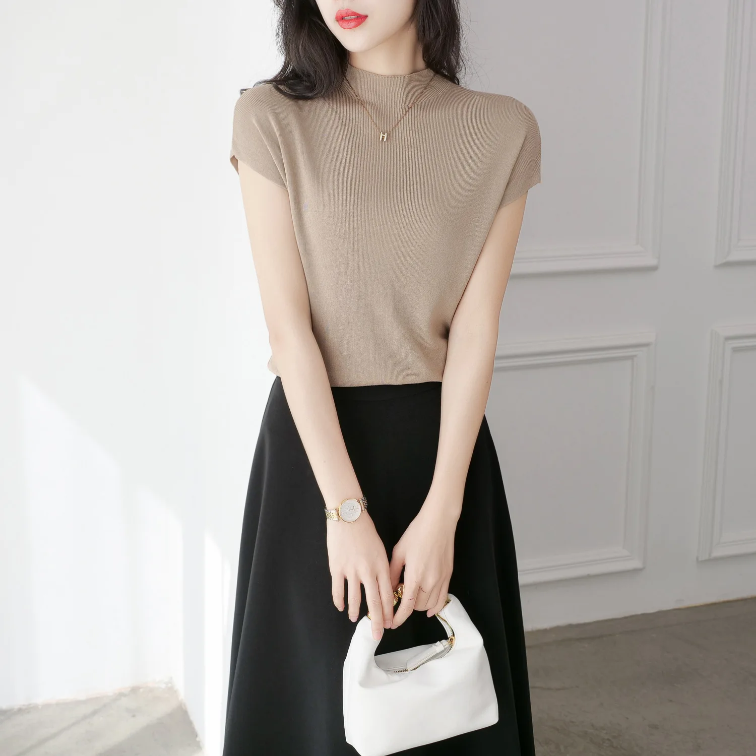 

Новинка 2023 года, летний тонкий однотонный пуловер с круглым вырезом, универсальный вязаный топ с короткими рукавами, повседневная женская универсальная одежда D772