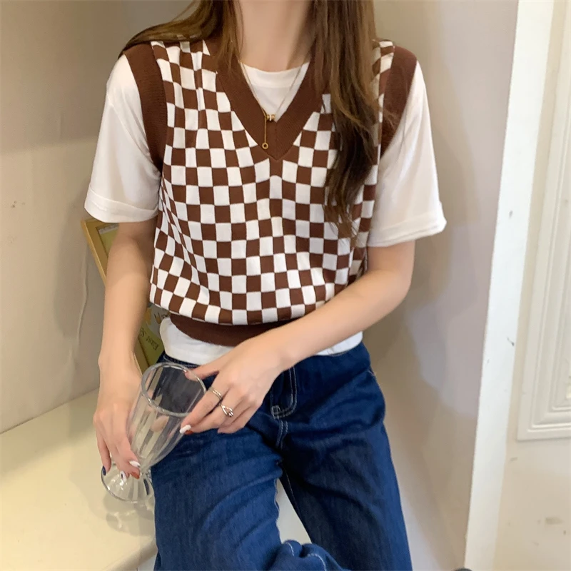 Women Knit Sweater Vest Sleeveless Loose Plaid V-Neck Streetwar Tank Top Short Length Streetwear Knitted College Style Pullover