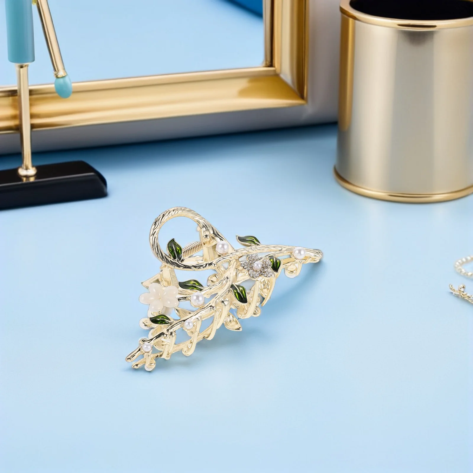

Cat's Eye Flower Hair Clip Accessory for Women Claw Clips Flowers Floral Metal Non-slip