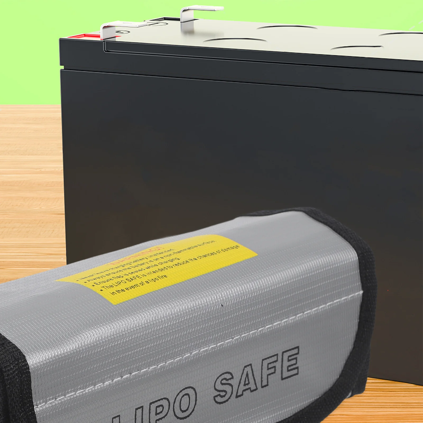 حقيبة ليبو مقاومة للحريق بتصميم مقاوم للحرارة وحقيبة واسعة قابلة لإعادة الاستخدام للشحن الآمن والتخزين المحمول