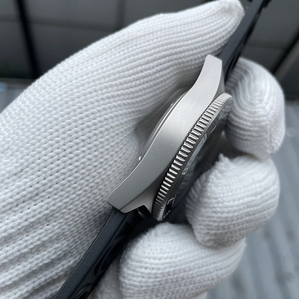 STEELDIVE Orologio da sub da uomo Orologio sportivo automatico 200M Orologio da polso meccanico impermeabile BGW-9 Zaffiro luminoso NH35 Lunetta in ceramica