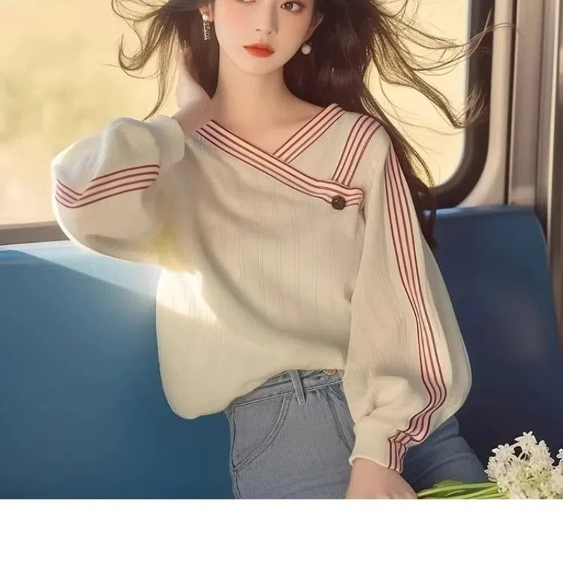 Korean Fashion Spring Autumn New Women V-Neck Striped Patchwork Button Casual Lazy Wind Long Sleeve Pullovers Sweatshirts Tops