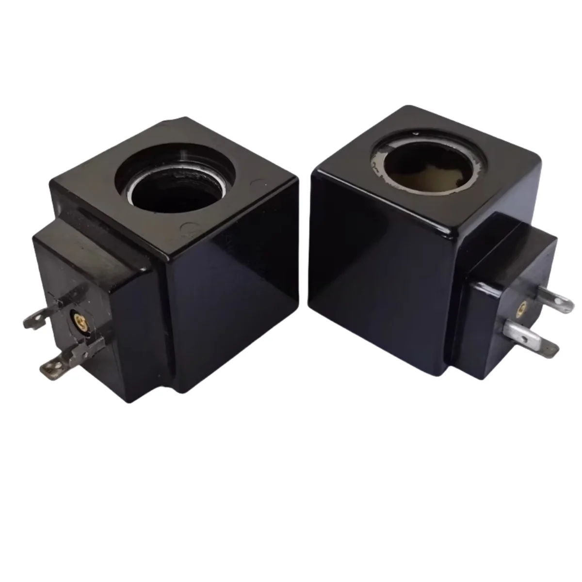 

Suitable for engineering machinery solenoid valve coils R900081678 R900020175 450933 1012953AC 693715 R900207088