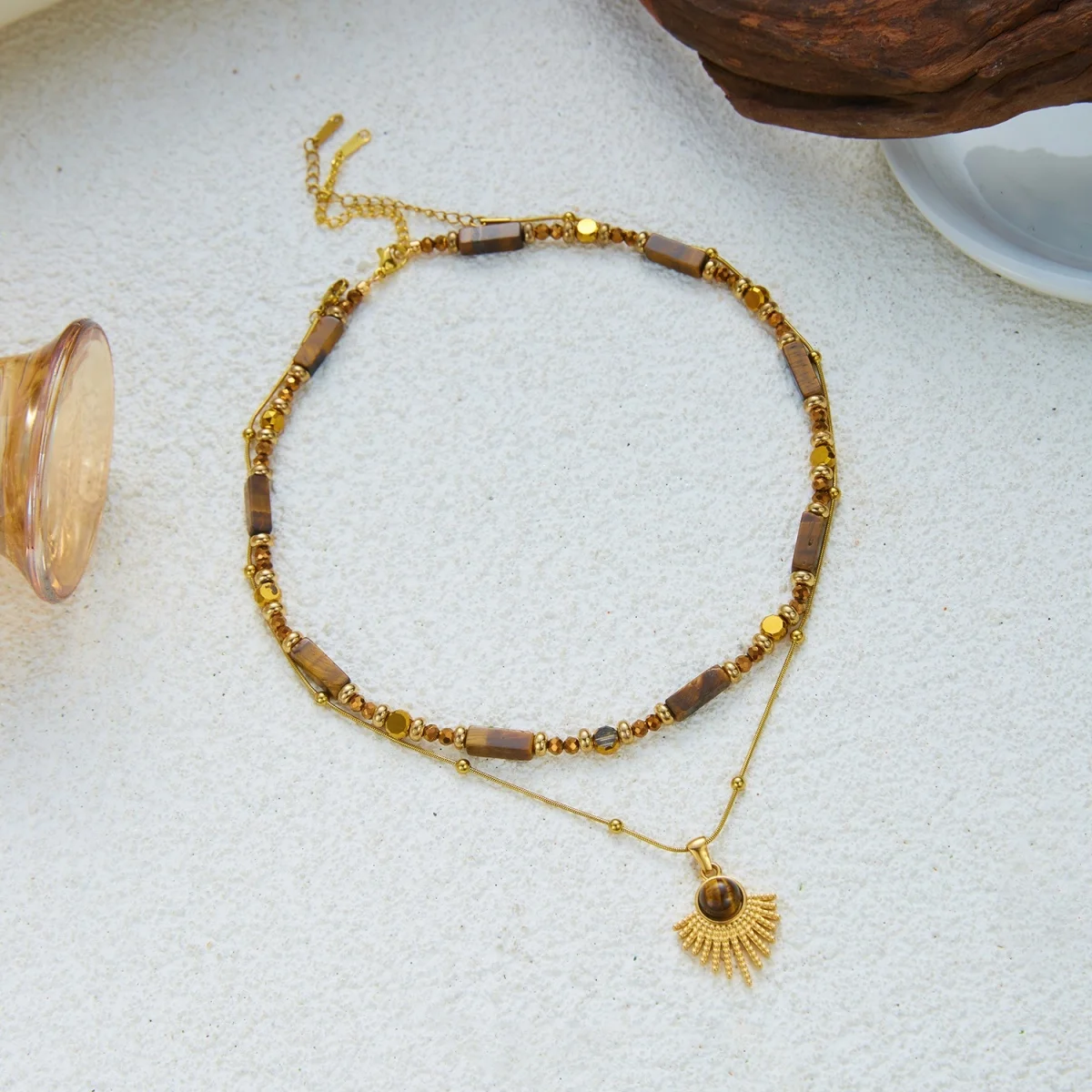 Vintage Maillard Halskette mit natürlichen Tigeraugen-Perlen, Sonnen- und ovalen Anhängern, für Damen und Herren, im ethnischen Stil, mit Blumen- und Kristallmotiven, lange Choker-Kette. – Detail 25