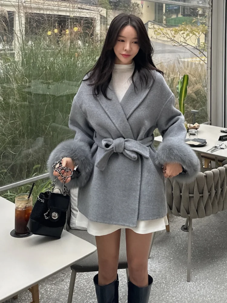 Fashion Lapel V-neck Woolen Coat Women Chic Lace Up Single Breasted Pocket Loose Jacket 2025 New Lady Daily High Street Outwears