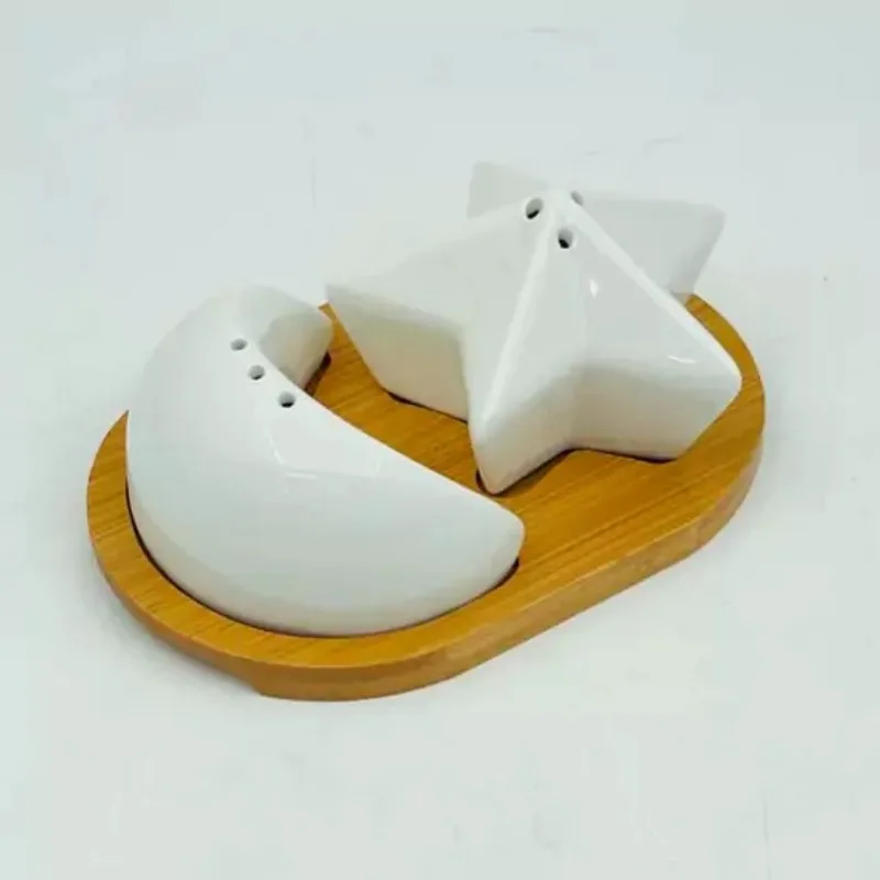 

Nordic Creative Ceramic Pepper Bottle Set Star Moon Salt Shaker Seasoning Box Ceramic Seasoning Utensils Holiday Decorations