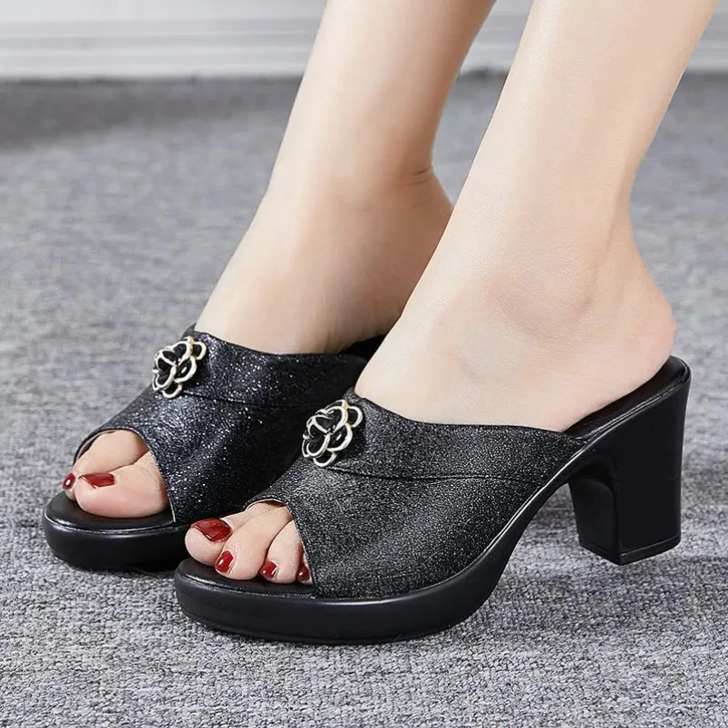 

2025 4.5cm Square Heeled Slippers Women Summer Fashion Mature Ladies High Heels Outdoor Genuine Leather Female Slides Slipper