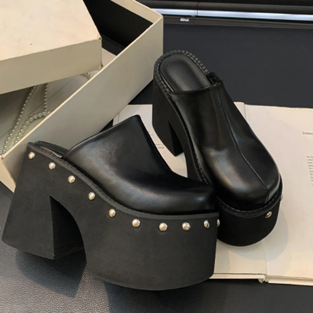 Ladies' summer new fashionable high-heeled thick soled riveted shoes super high heels sponge soles thick heels baotou slippers