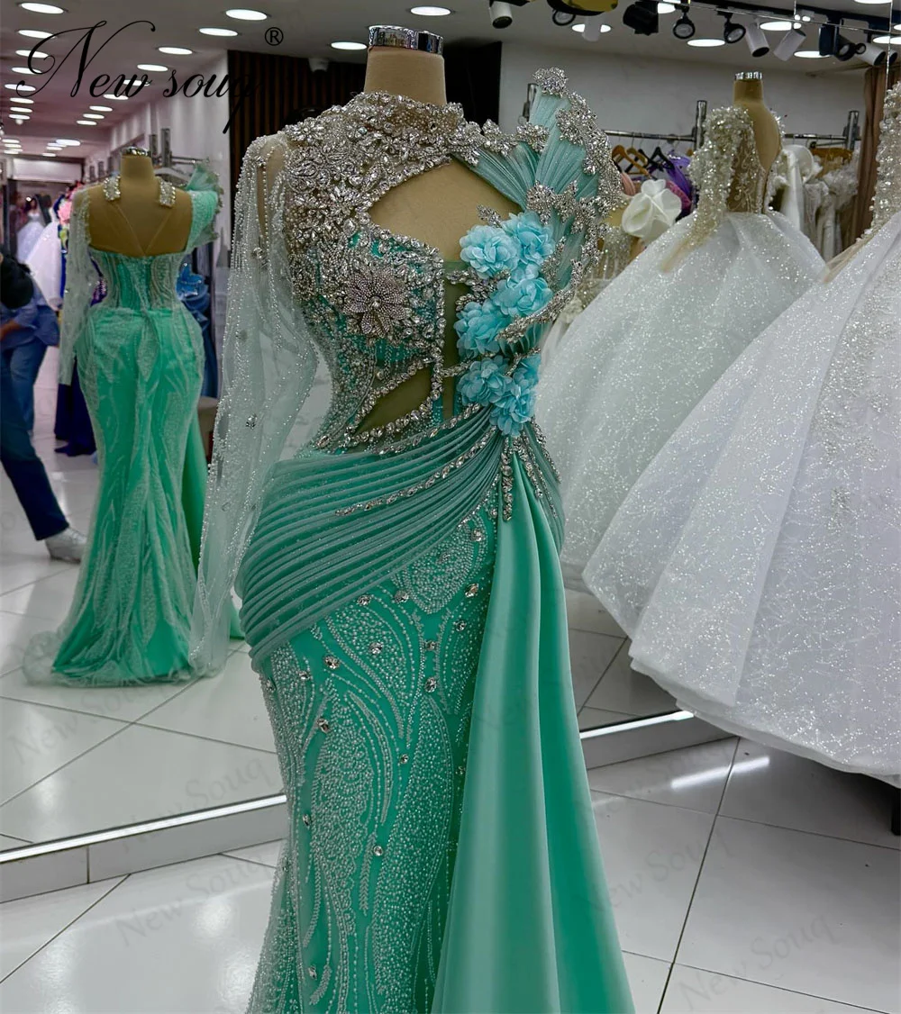 Maßgeschneiderte grüne Perlen Abendkleider mit Schlitzschleppe Luxury2026 Arabische Frauen Abendkleid Meerjungfrau Hochzeit Party Kleider Cocktail